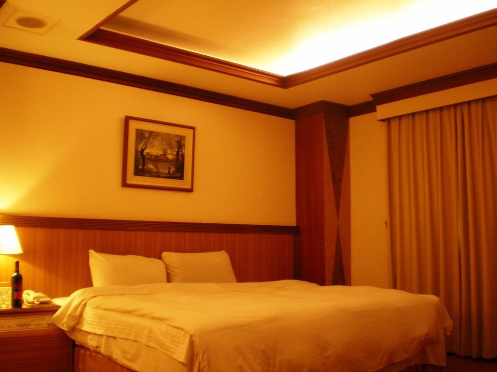 Emperor Hotel Kaohsiung Habitación foto