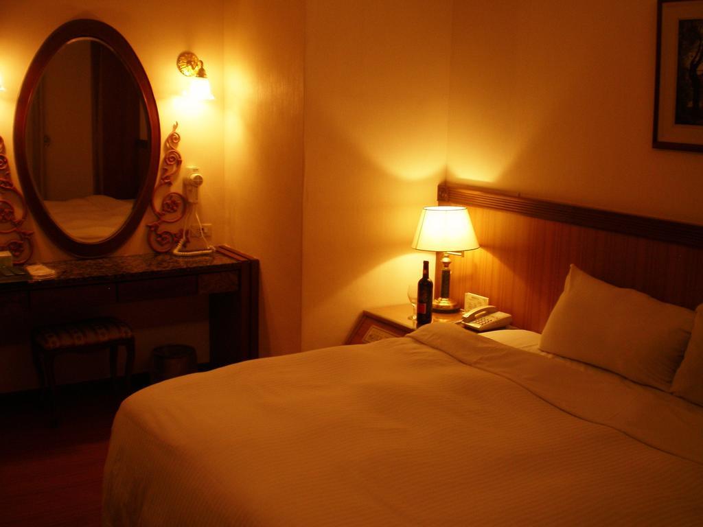 Emperor Hotel Kaohsiung Habitación foto