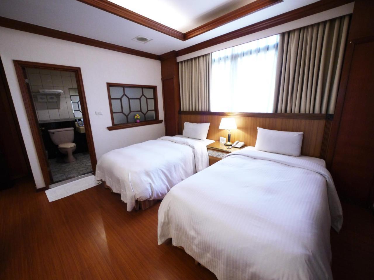 Emperor Hotel Kaohsiung Exterior foto